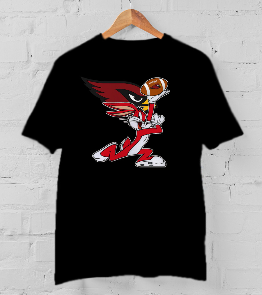 Arizona Cardinals Bugs Bunny Holding Football T-Shirt