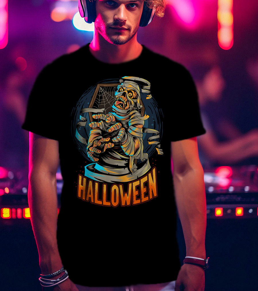 Halloween Scary Mummy With Web And Coffin T-Shirt