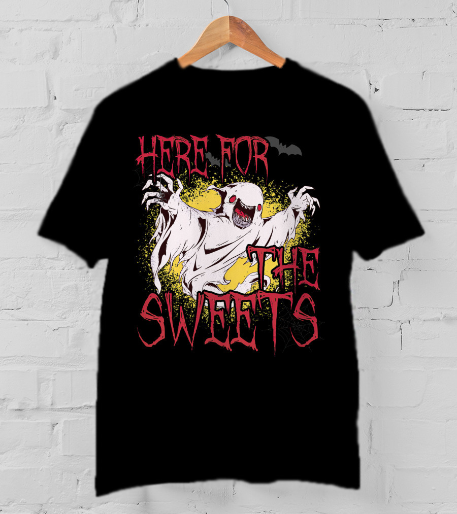 Here For The Sweets Ghost Costume With Ghosts For Halloween T-Shirt