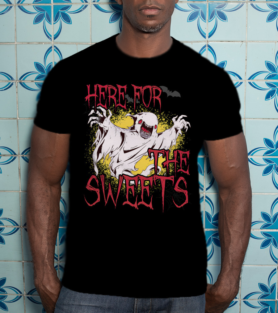 Here For The Sweets Ghost Costume With Ghosts For Halloween T-Shirt