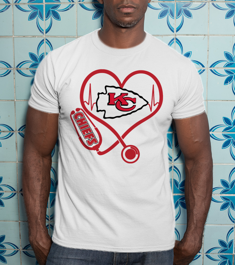 Nurse Love Kansas City Chiefs Heart Stethoscope T-Shirt