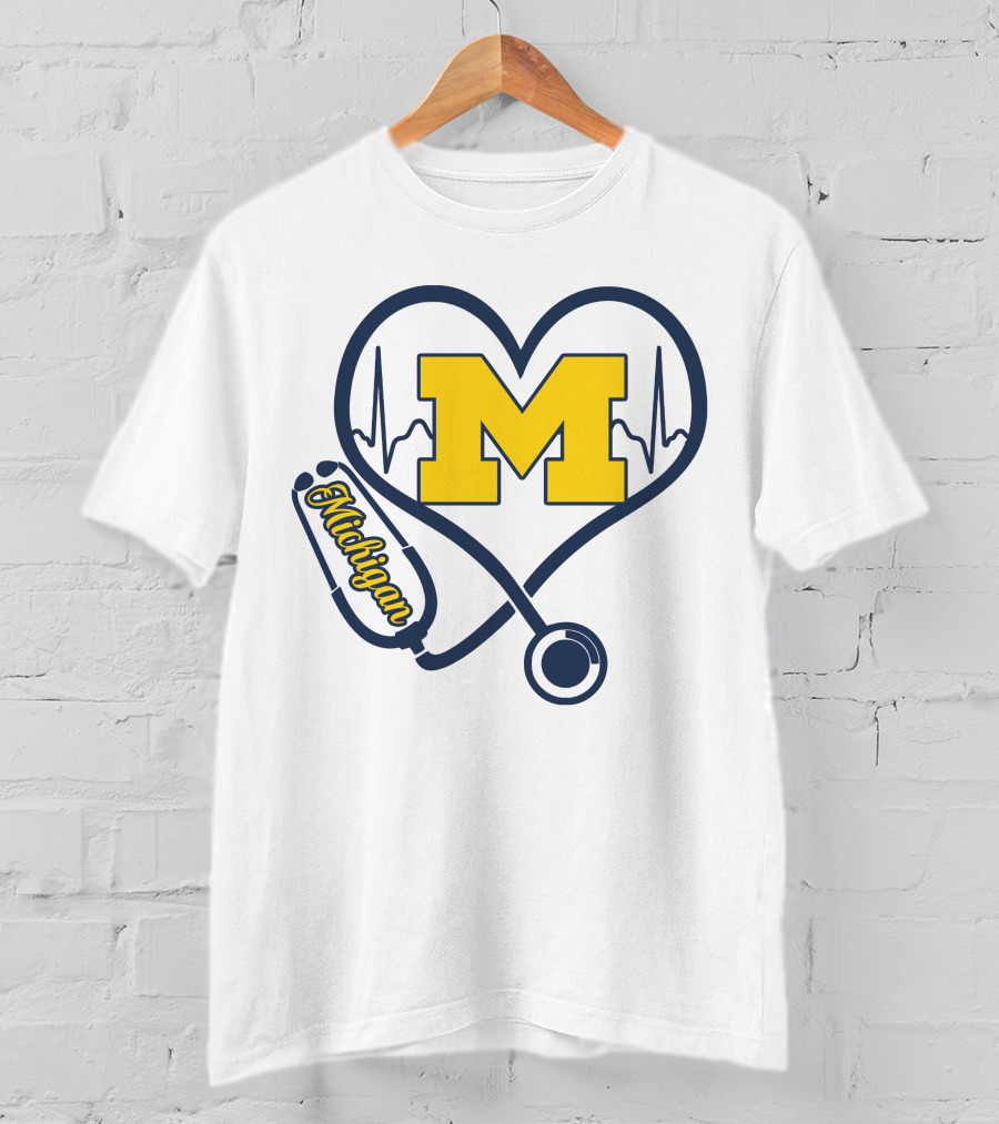 Michigan Wolverines Nurse Heartbeat Love T-Shirt