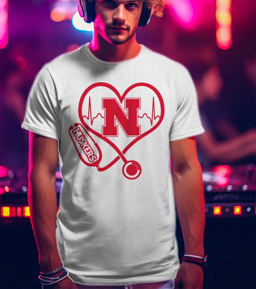 Nurse Love Nebraska Huskers Heartbeat Stethoscope T-Shirt