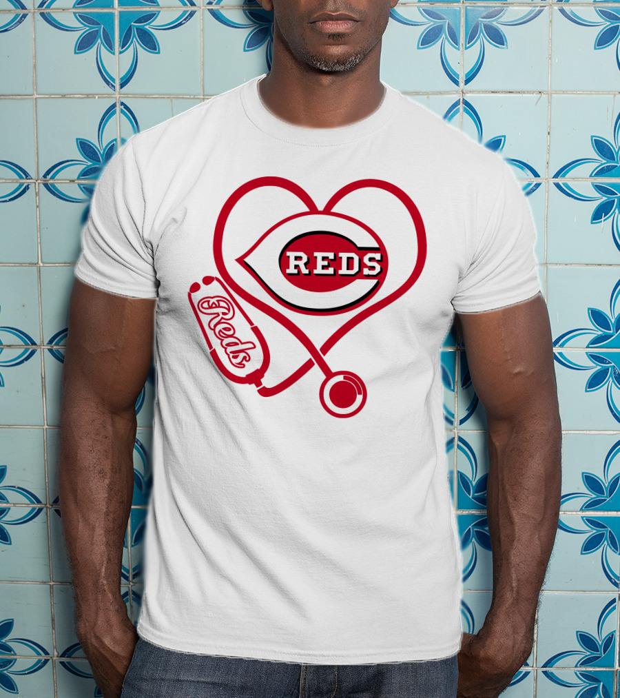Nurse Love Cincinnati Reds Heart Stethoscope Reds T-Shirt