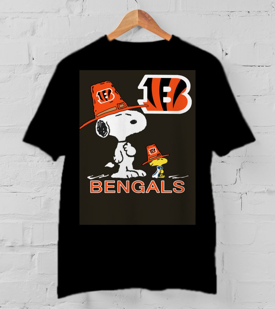 Bengals Snoopy And Woodstock In Team Hats T-Shirt