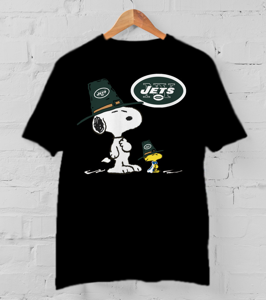 New York Jets Snoopy And Woodstock With Pilgrim Hats T-Shirt