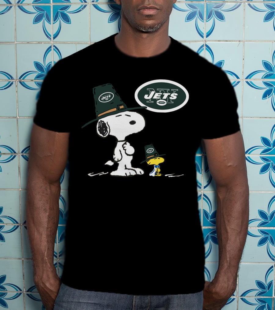 New York Jets Snoopy And Woodstock With Pilgrim Hats T-Shirt