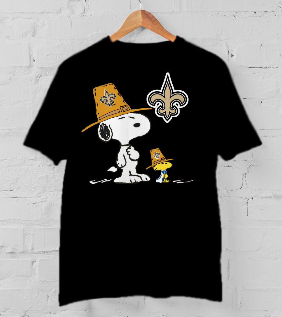 New Orleans Saints Snoopy And Woodstock Fleur-De-Lis Hat T-Shirt