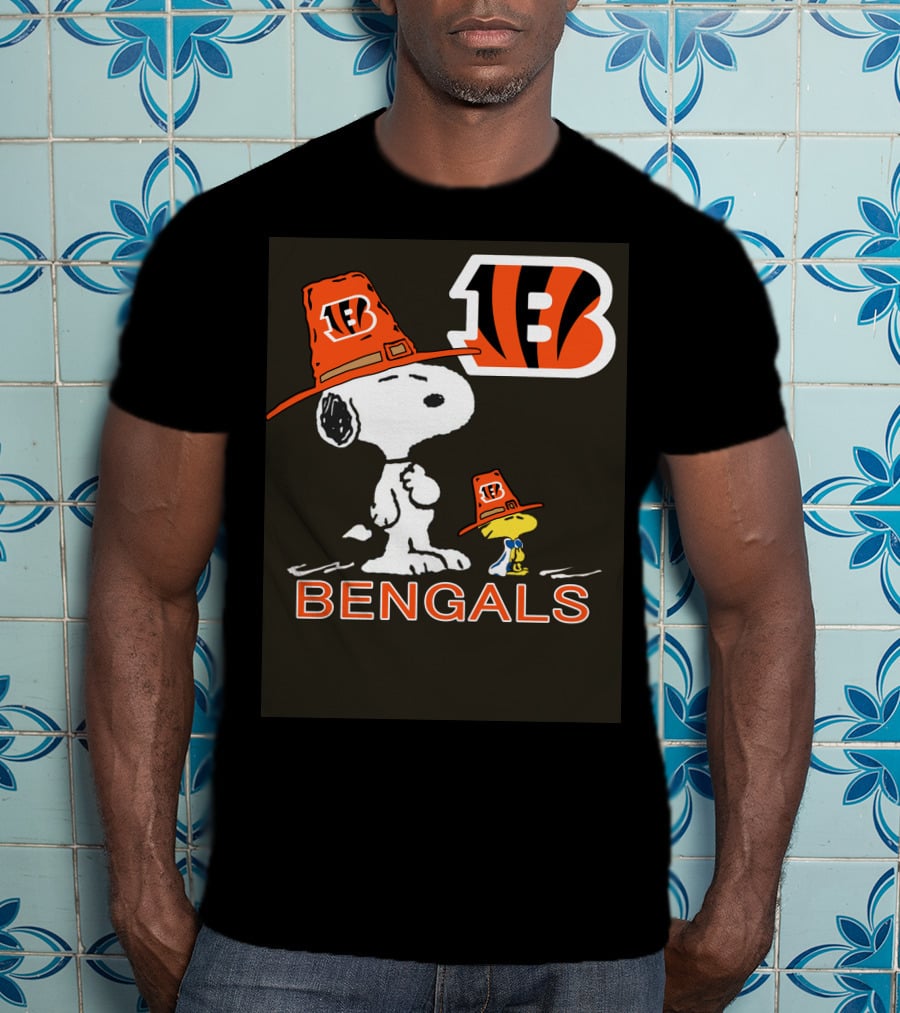 Bengals Snoopy Woodstock Football Team Fan T-Shirt