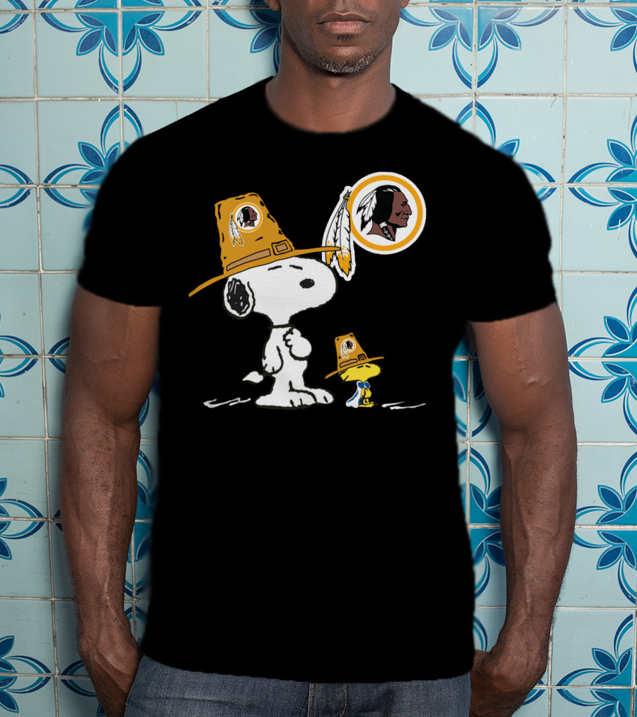 Snoopy And Woodstock Pilgrim Hats Washington Redskins T-Shirt