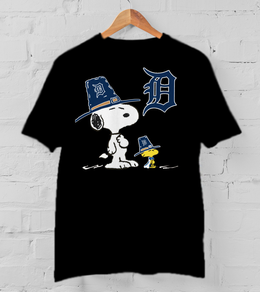 Detroit Tigers Snoopy Woodstock Pilgrim Hats T-Shirt