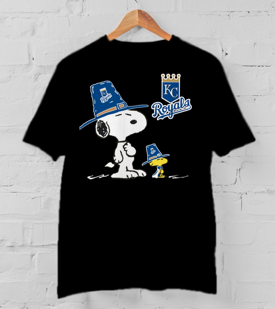 Kansas City Royals Snoopy And Woodstock Pilgrim Hat T-Shirt