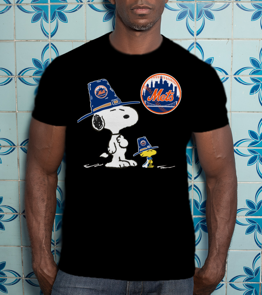 Mets Peanuts Snoopy And Woodstock Thanksgiving Pilgrim Hats T-Shirt