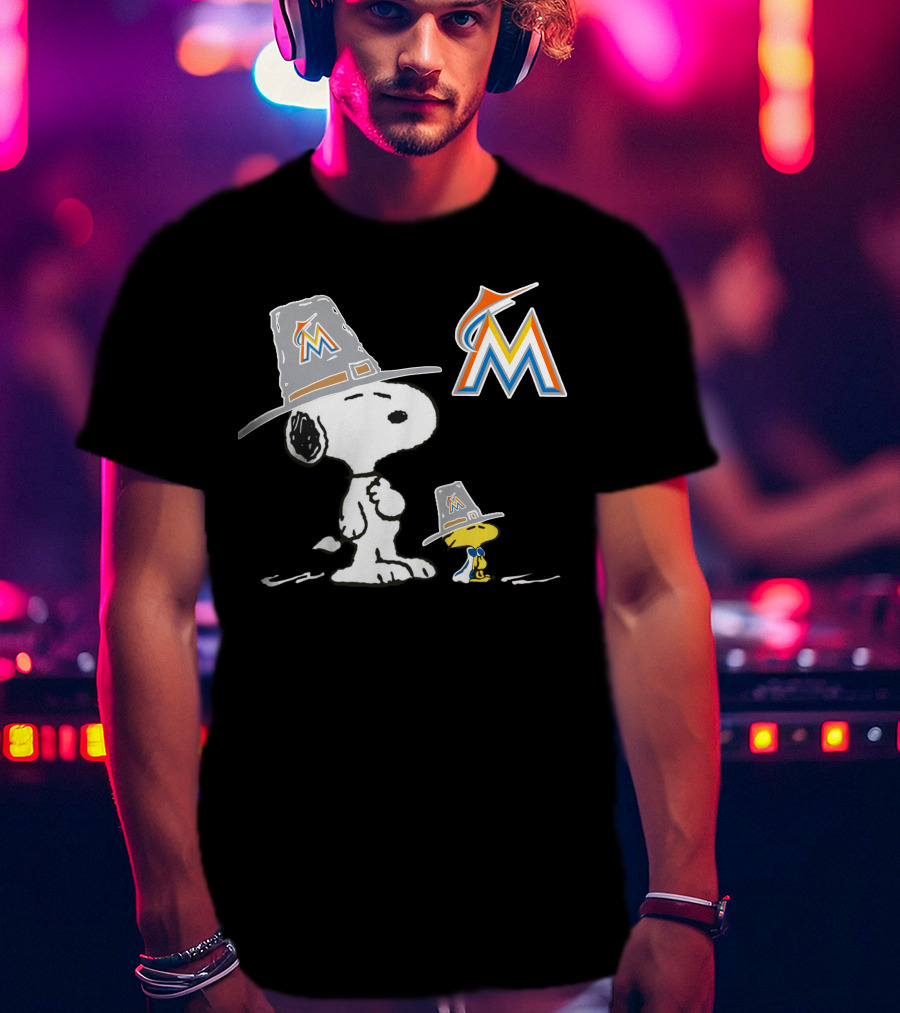 Miami Marlins Snoopy Woodstock Pilgrim Hats T-Shirt