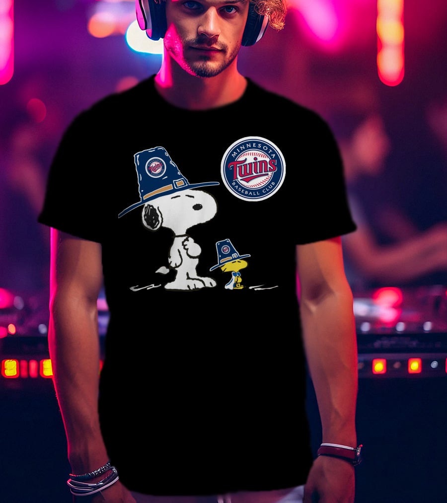 Minnesota Twins Baseball Club Snoopy And Woodstock T-Shirt
