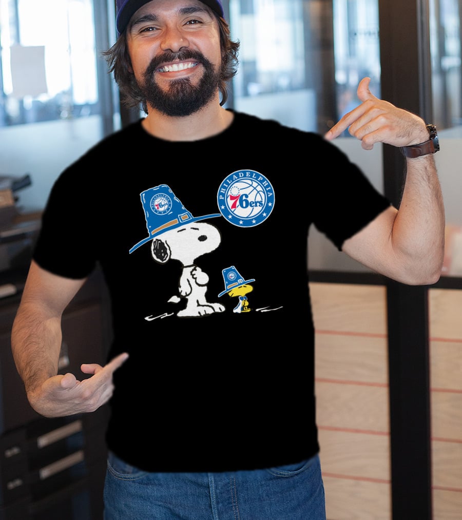 Philadelphia 76ers Snoopy Woodstock Pilgrim Hat Basketball T-Shirt