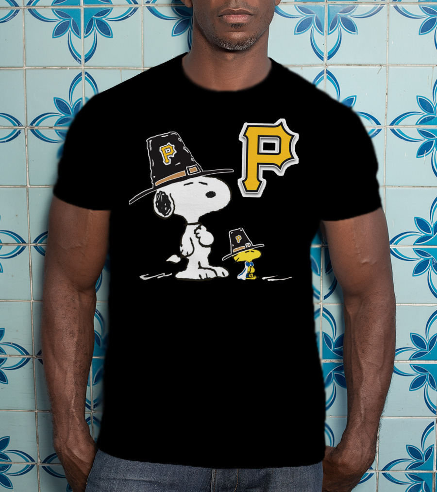 Snoopy Pittsburgh Pirates Thanksgiving Hat Peanuts T-Shirt