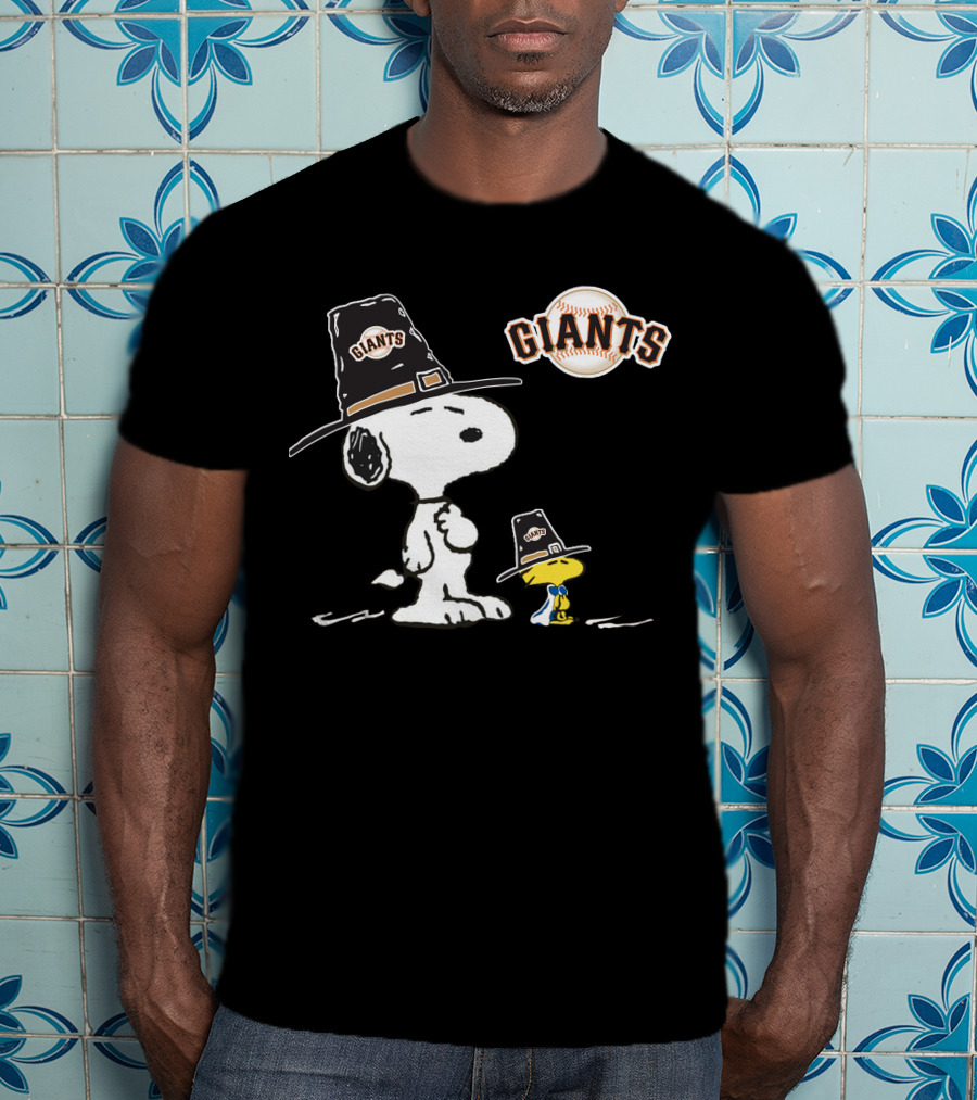 San Francisco Giants Snoopy And Woodstock Pilgrim Hats T-Shirt
