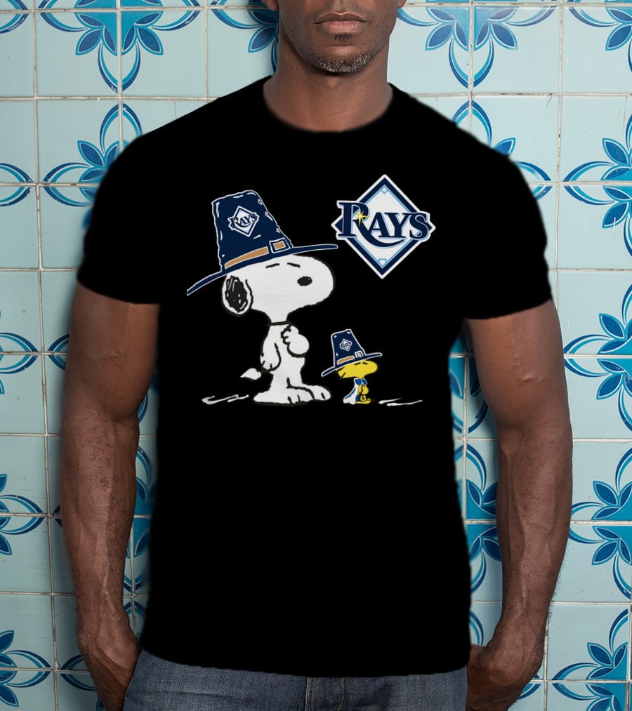 Tampa Bay Rays Snoopy Woodstock Thanksgiving Pilgrim Hats T-Shirt
