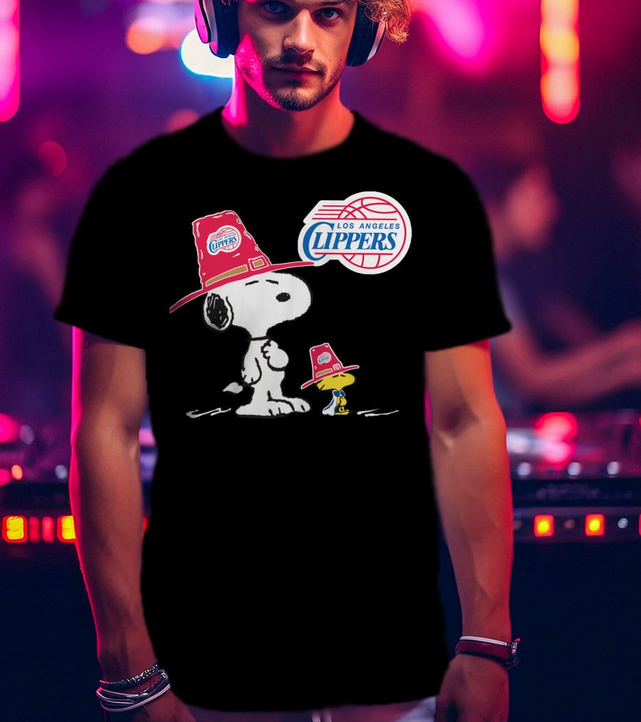Los Angeles Clippers Snoopy With Woodstock In Team Hats T-Shirt
