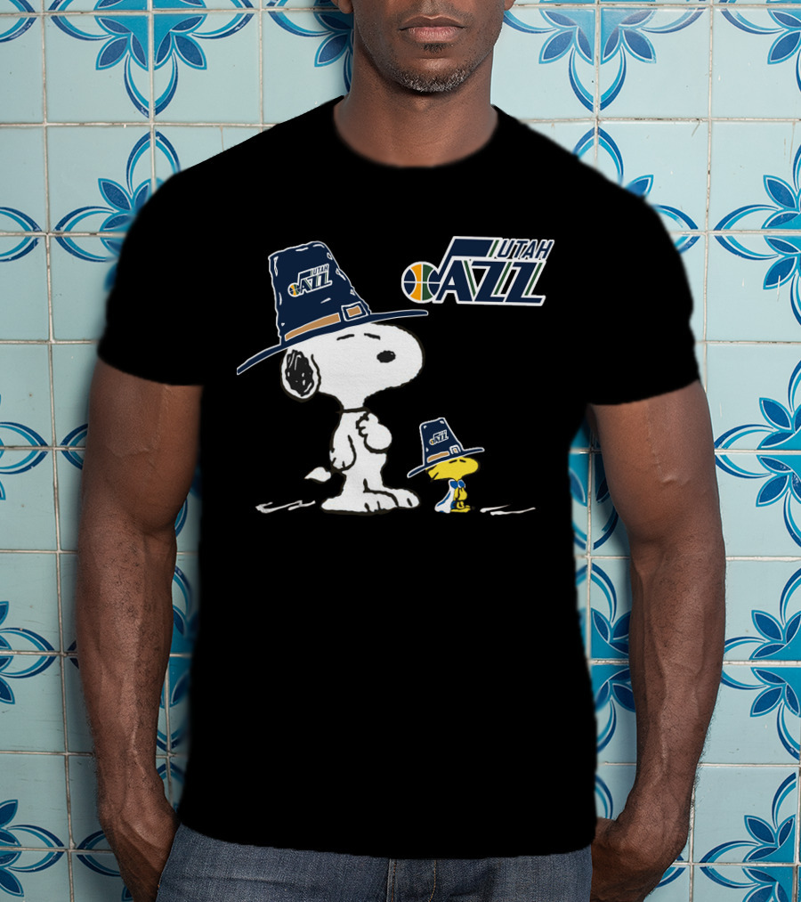 Utah Jazz Snoopy And Woodstock In Oversized Hats T-Shirt