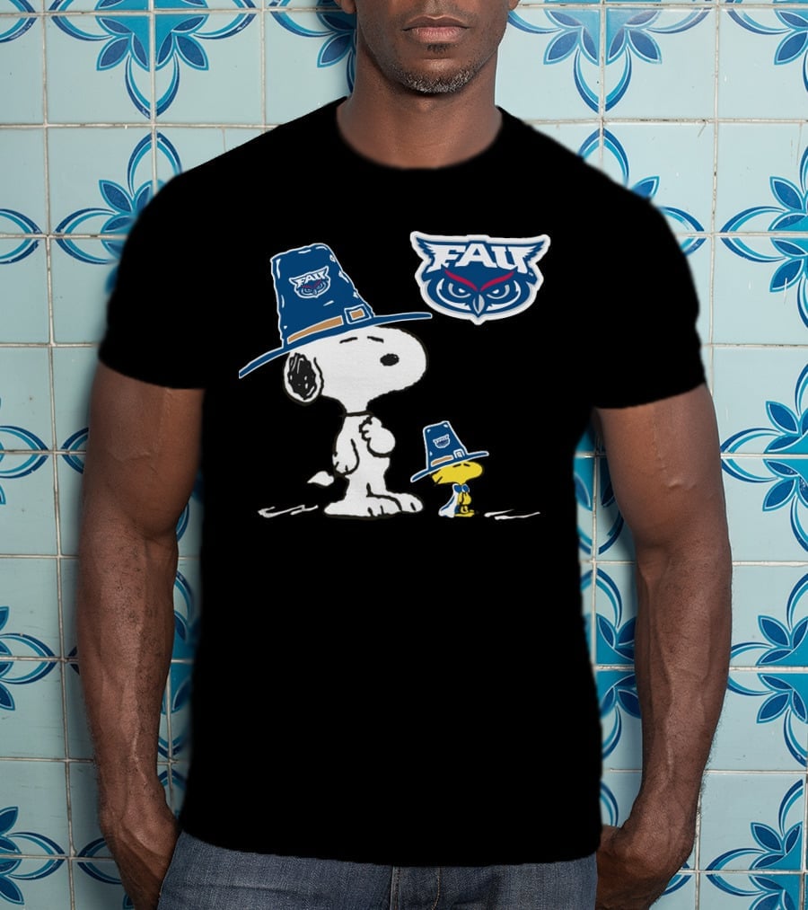 FAU Owls Snoopy Woodstock Thanksgiving Hat T-Shirt