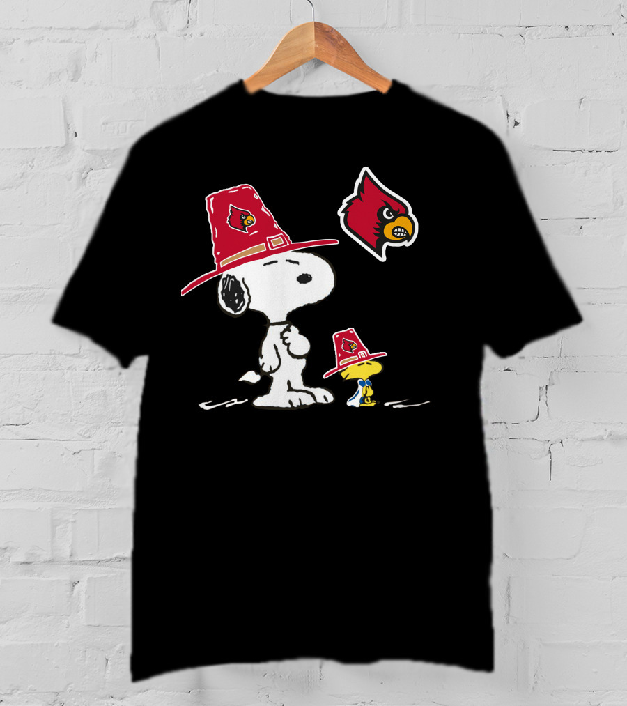 Louisville Cardinals Snoopy Woodstock Pilgrim Hat T-Shirt
