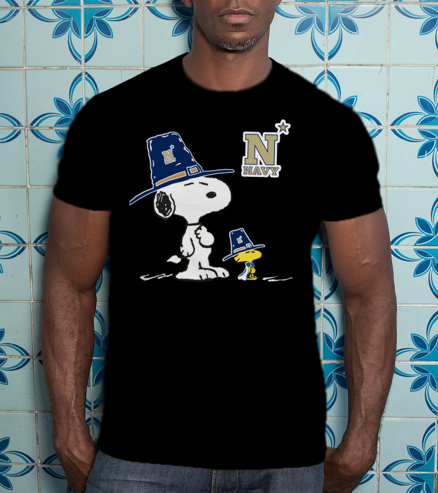 Navy Midshipmen Snoopy And Woodstock In Pilgrim Hats T-Shirt
