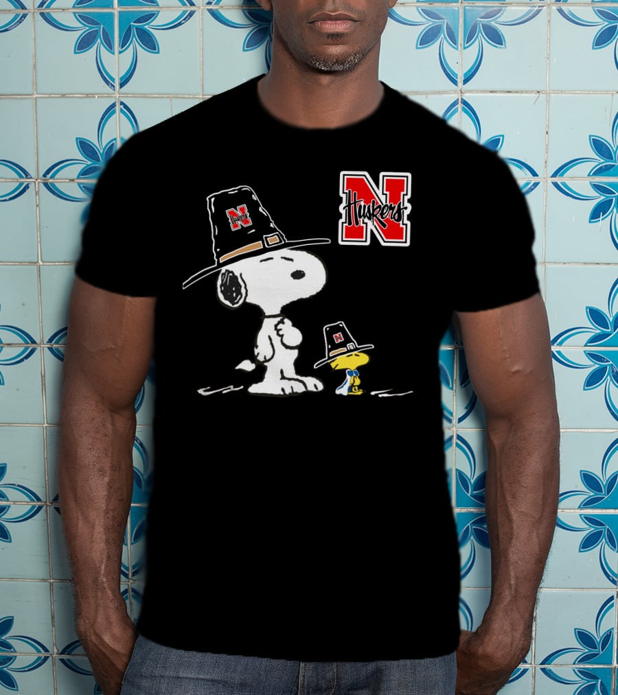 Nebraska Huskers Snoopy Woodstock Pilgrim Hat T-Shirt