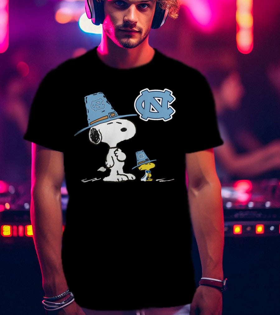 North Carolina Tar Heels Snoopy Woodstock Pilgrim Hats UNC T-Shirt