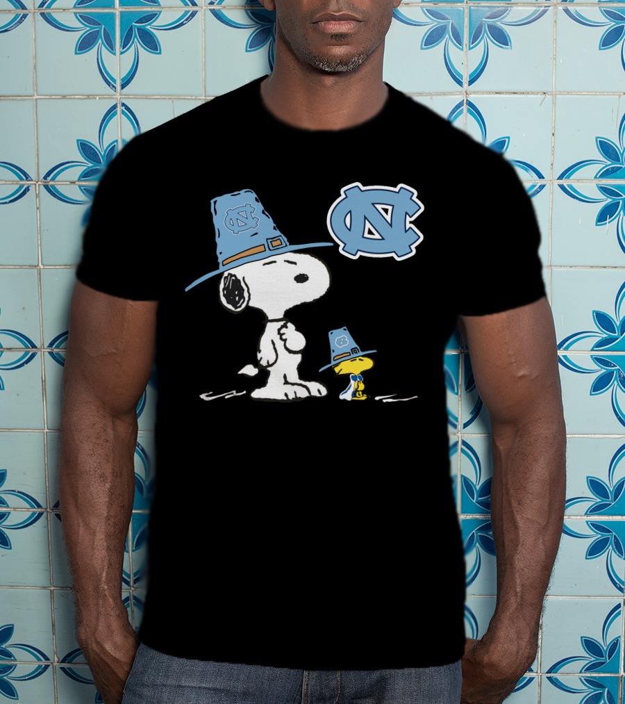 North Carolina Tar Heels Snoopy Woodstock Pilgrim Hats UNC T-Shirt