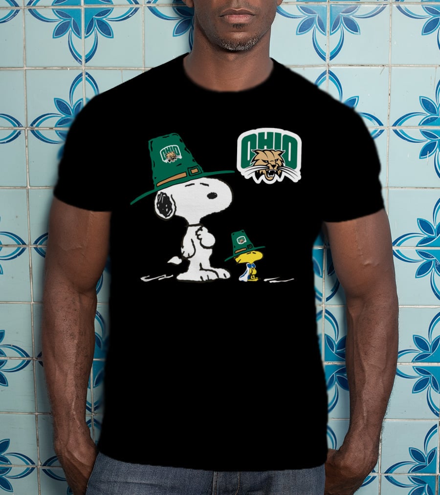 Ohio Bobcats Snoopy Woodstock Peanuts Football Fan Gear T-Shirt