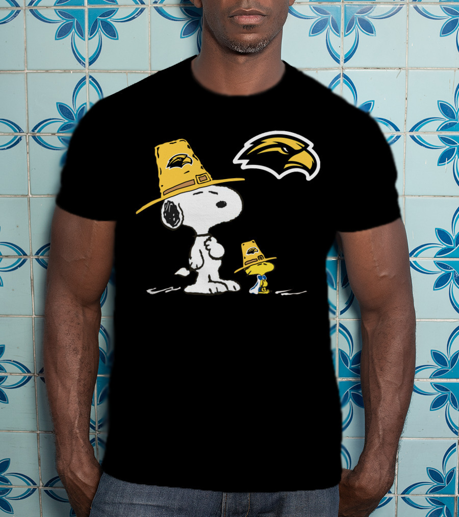 Southern Mississippi Golden Eagles Snoopy Woodstock Pilgrim Hats T-Shirt