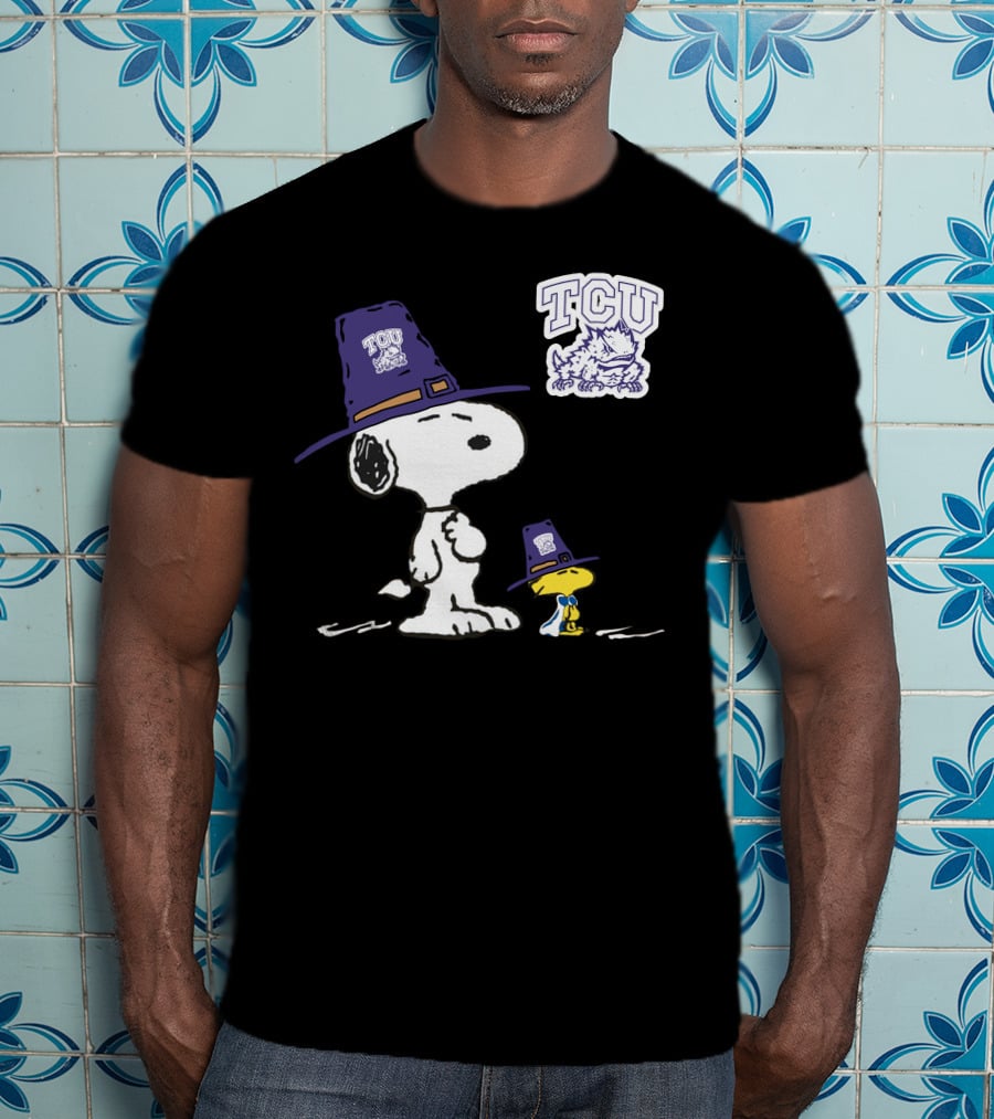 TCU Horned Frogs Snoopy Woodstock Pilgrim Hat T-Shirt