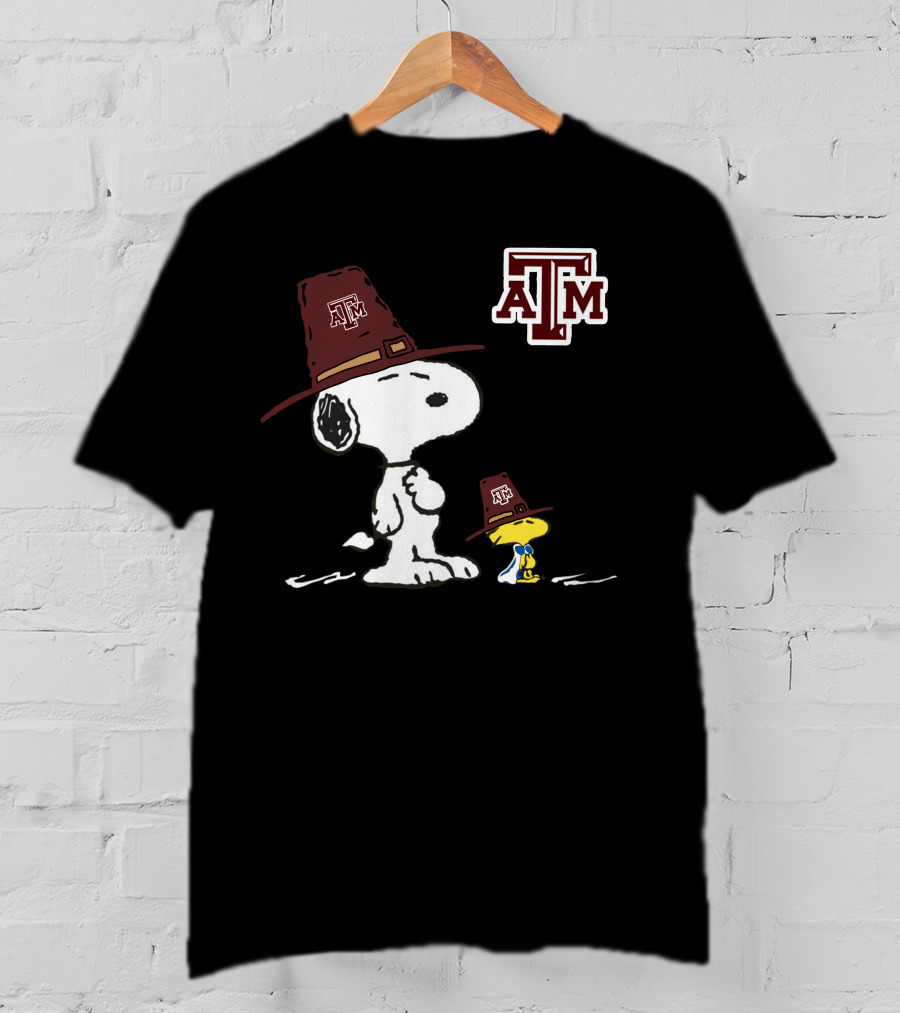 Texas A&M Aggies Snoopy And Woodstock Pilgrim Hat T-Shirt