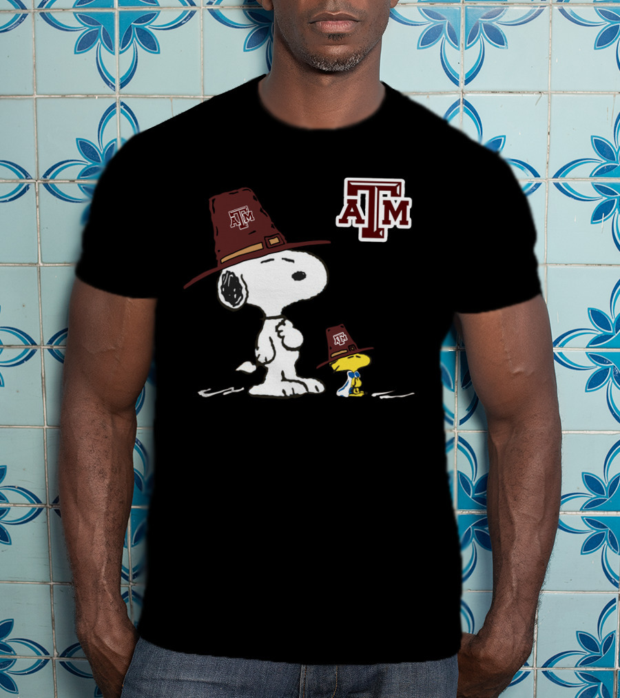 Texas A&M Aggies Snoopy And Woodstock Pilgrim Hat T-Shirt