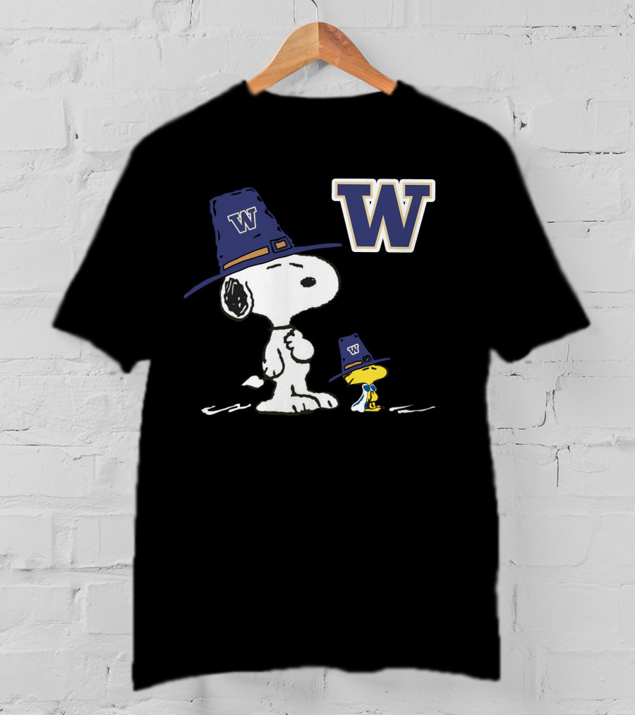 Washington Huskies W Snoopy Woodstock Pilgrim Hat T-Shirt