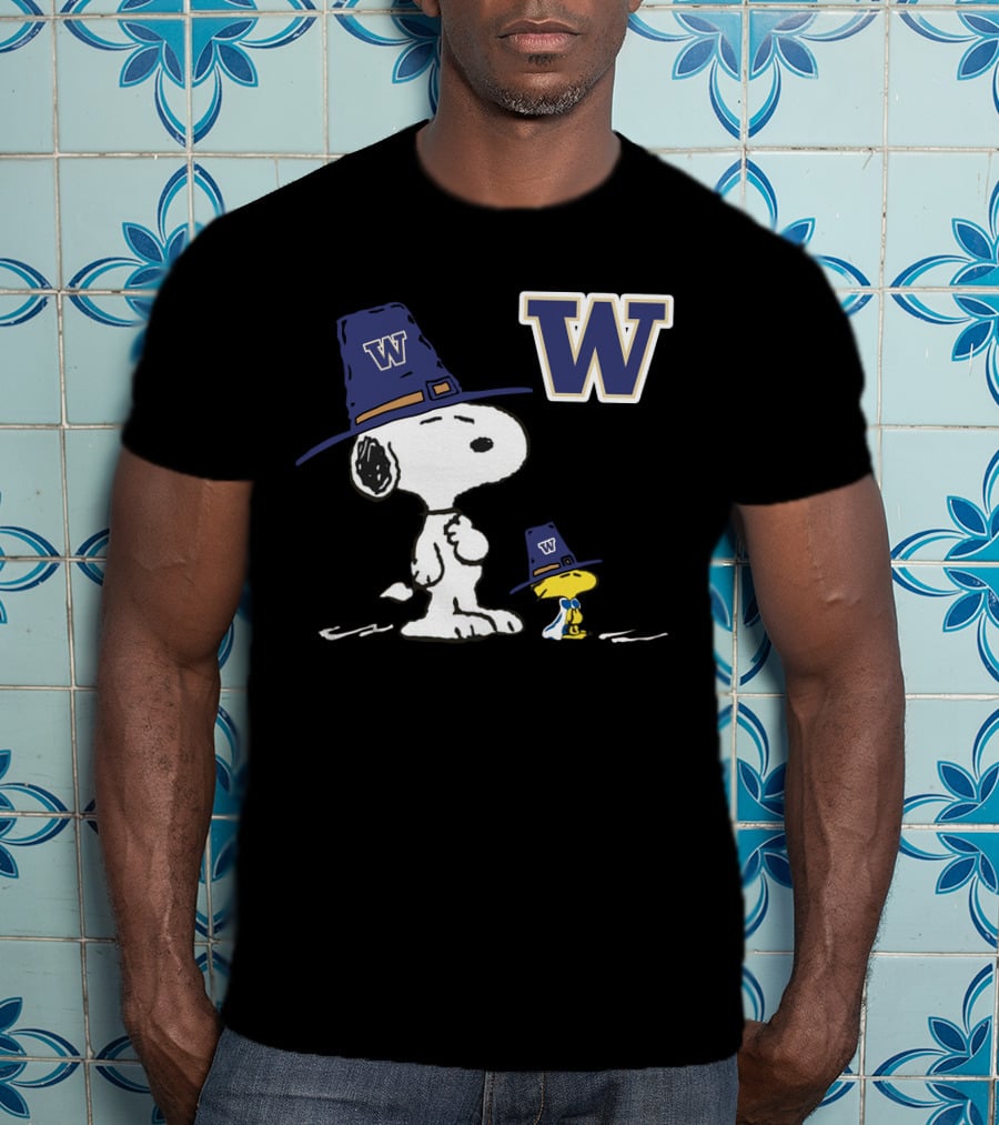 Washington Huskies W Snoopy Woodstock Pilgrim Hat T-Shirt
