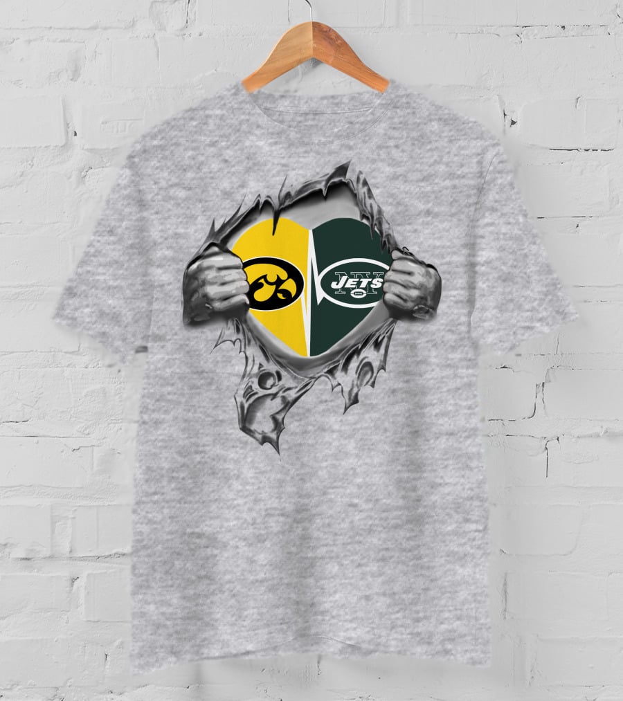 Iowa Hawkeyes Jets Rivalry Clash Logo Heart Frame T-Shirt