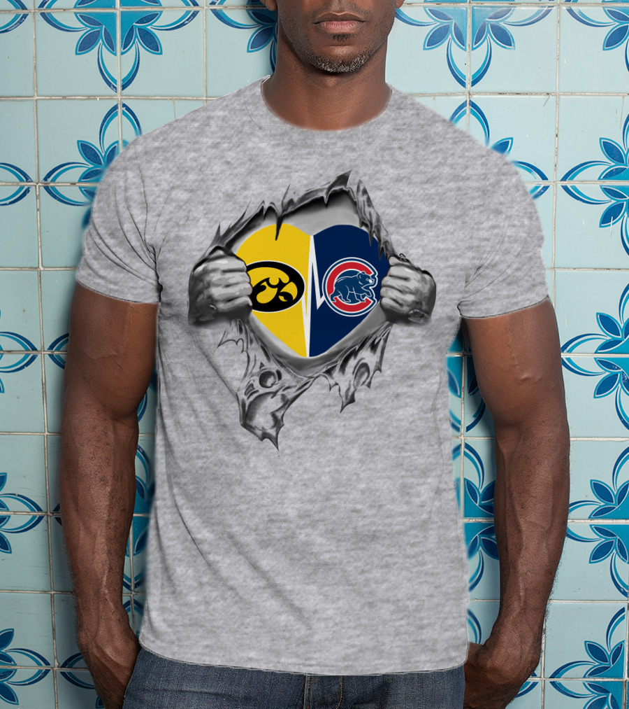 Iowa Hawkeyes Cubs Heart Logo Peeling T-Shirt