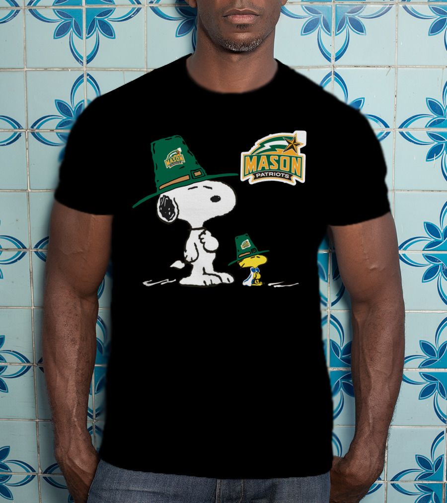 George Mason Patriots Snoopy And Woodstock Peanuts T-Shirt