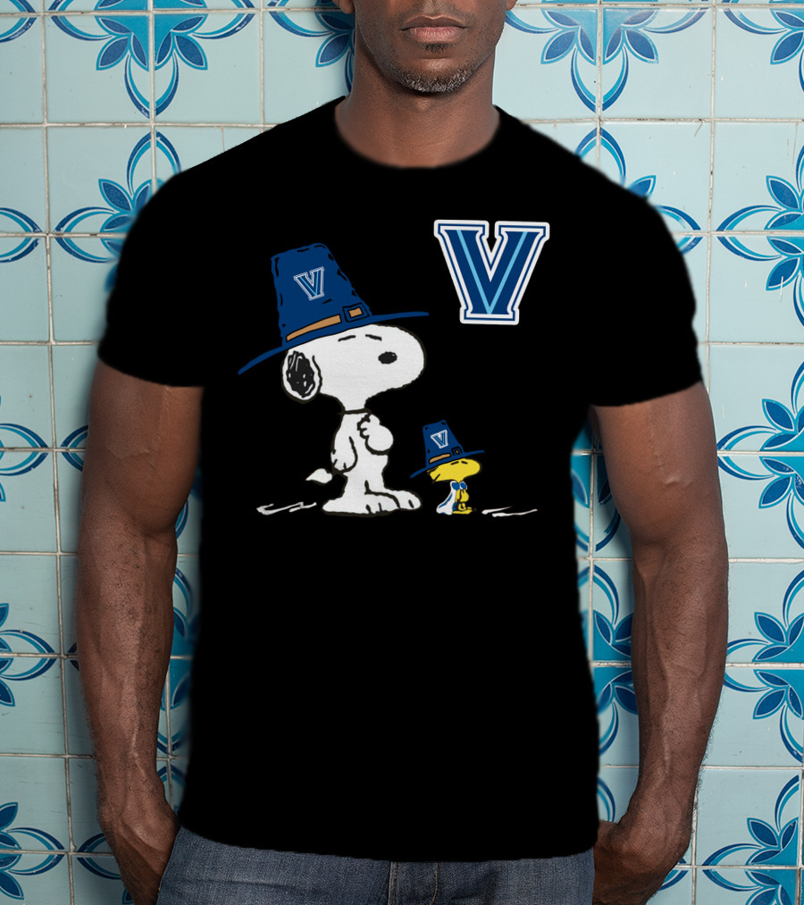 Villanova Snoopy Woodstock V Hat Peanuts T-Shirt