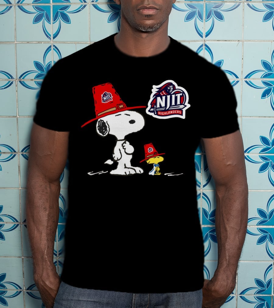 NJIT Highlanders Snoopy And Woodstock Wearing Red Hats T-Shirt