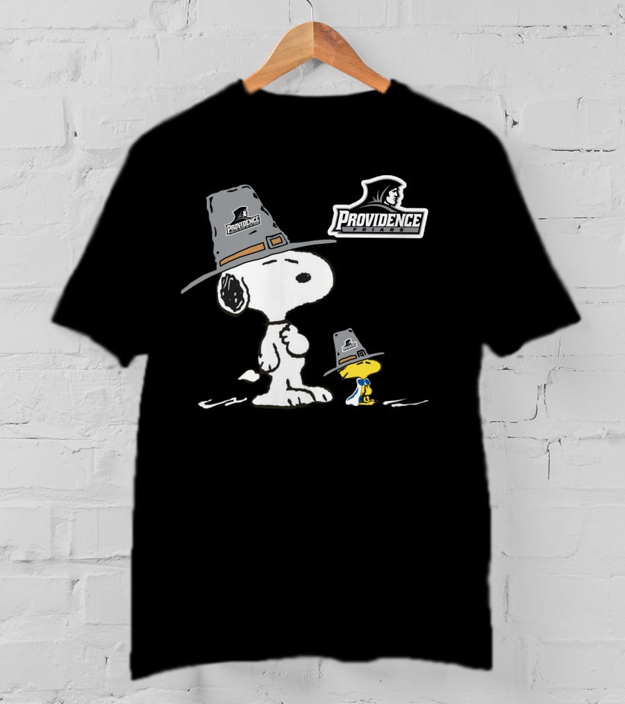Providence Friars Snoopy And Woodstock Pilgrim Hats T-Shirt