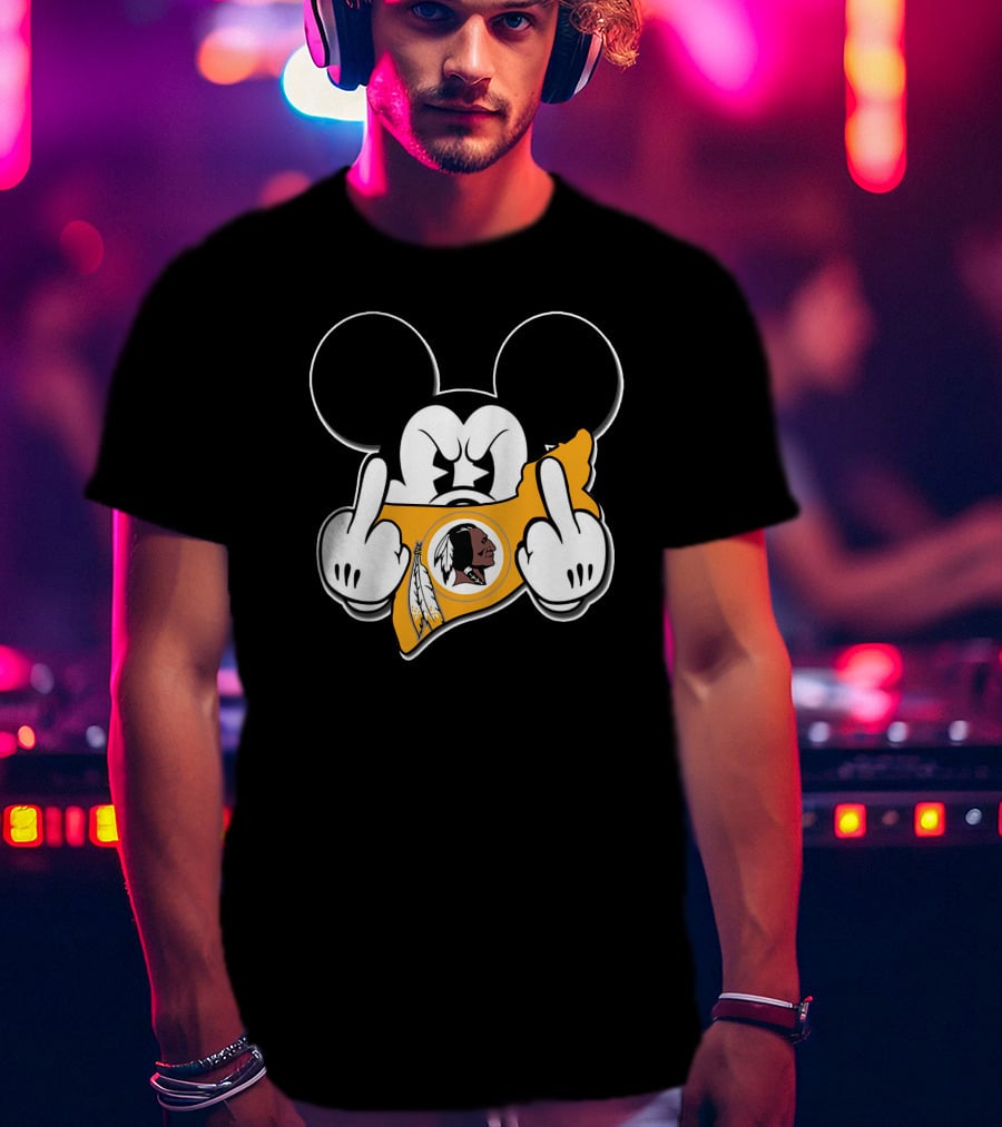 Mickey Mouse Washington Redskins Middle Finger Gesture T-Shirt