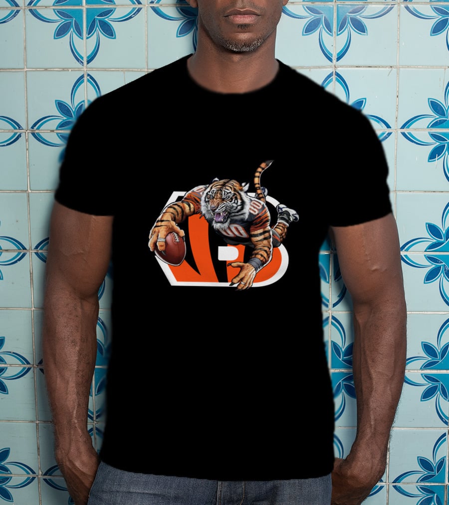 Cincinnati Bengals Tiger With Football And Bold B Emblem T-Shirt