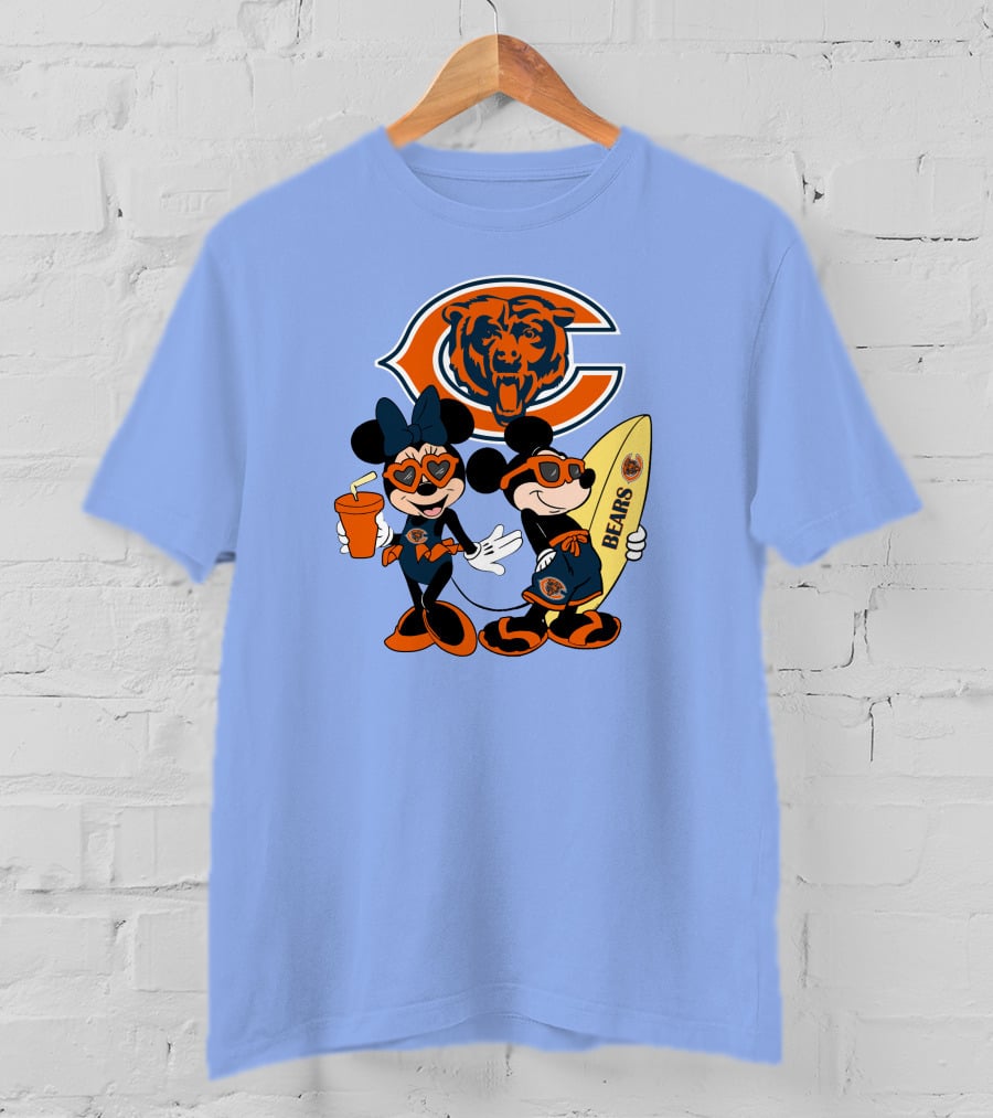 Bears Mickey Happy Vacation Chicago Football Theme Minnie And Mickey Beach Fun T-Shirt