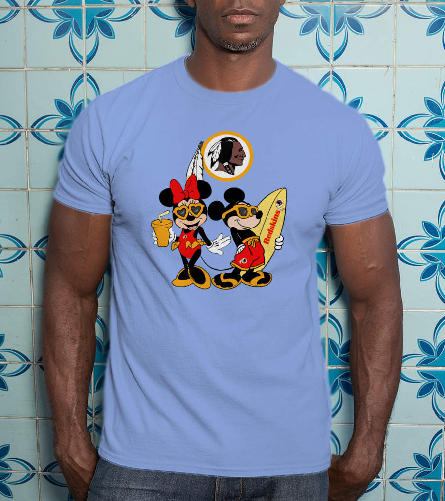 Redskins Mickey And Minnie Vacation Fun With Surfboard And Drink T-Shirt