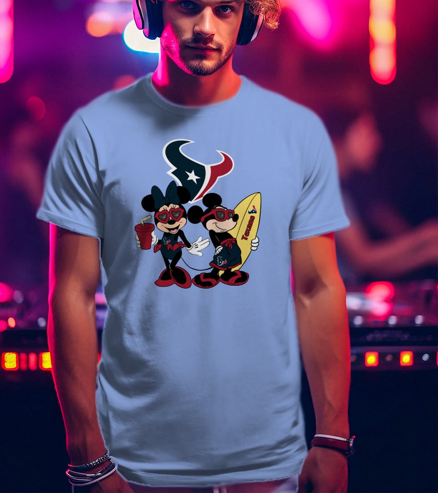 Texans Mickey And Minnie Happy Vacation Surfboard And Drink T-Shirt