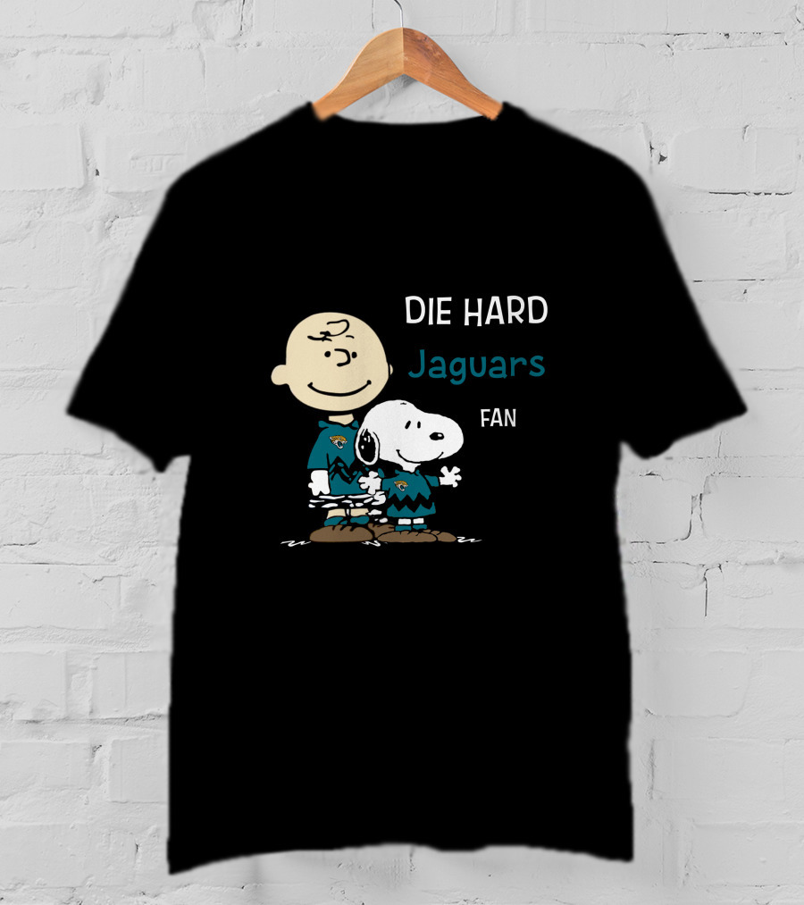 Die Hard Jaguars Fan Snoopy And Charlie Brown Fan Gear T-Shirt